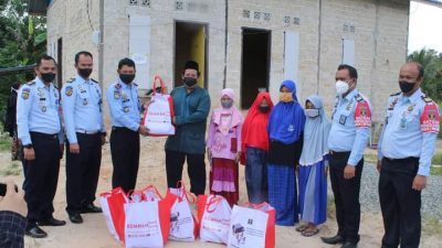 Lapas Bontang Bagikan 100 Paket Bantuan Sosial kepada ASN dan Masyarakat