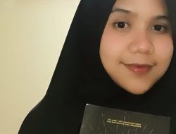 Perang Baliho Saat Pandemi Bukti Demokrasi Tak Layak Diadopsi