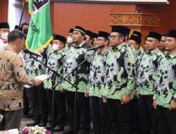 KAHMI Kutim Kepemimpinan Kasmidi Bulang Resmi Dilantik