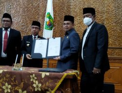 Pemkab dan DPRD Kutim Tandatangani 2 Nota Kesepakatan Penting Terkait KUPA – PPAS