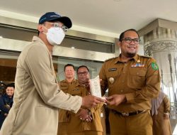 Wabup Kutim Lepas 130 Peserta KKN UGM-Unmul