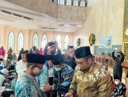 Bupati dan Wabup Lepas Keberangkatan 83 Jamaah Calon Haji Kutim