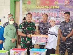 Jelang HUT TNI ke-77, Kodim 0909/Kutai Timur dan Lanal Sangatta Kolaborasi Bagikan Paket Bingkisan ke Pondok Pesantren