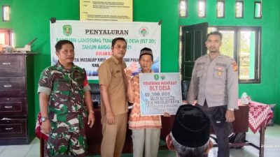 Babinsa Masalap Raya Koramil 0909-01 Sangatta Kawal Penyerahan Bantuan Langsung Tunai