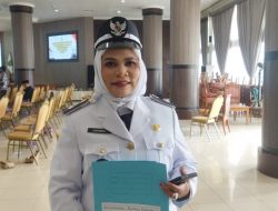 Resmi Menjabat Kades Tanjung Labu, Sunarwati Prioritaskan Pembangunan Desa sesuai Visi-Misinya