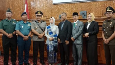 PAW Gantikan Asmawardi, Hj Mulyana Dilantik sebagai Anggota DPRD Kutim