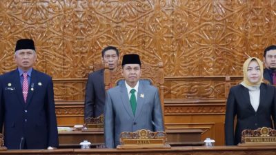 Ketua DPRD Ucapkan Selamat dan Harapan Bagi Anggota Dewan Hj. Mulyana Yang Baru Saja Dilantik