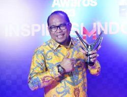 Wabup Kasmidi Bulang Menerima Penghargaan Merdeka Award 2023 Untuk Program Desa Wisata