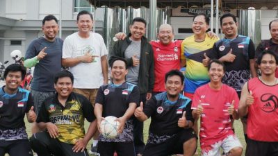 Pertandingan Mini Soccer DPRD Kutim VS AJKT, Yan :Selain Pererat Silaturahmi Juga Menyehatkan Badan