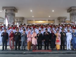 Upacara Penurunan Bendera Merah Putih HUT Ke 78 Lancar, AKBP Ronni Bonic Sebagai Inspektur Upacara