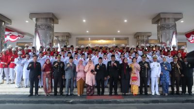 Upacara Penurunan Bendera Merah Putih HUT Ke 78 Lancar, AKBP Ronni Bonic Sebagai Inspektur Upacara