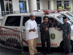 Lewat Aspirasinya, Anggota DPRD Kutim Jimmi Serahkan Bantuan Ambulance ke 9 Kelompok Masyarakat