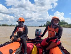 Kapal Barang Berkat Indah Tenggelam di Perairan Mahakam Usai Tertabrak Ponton, 2 Orang Dalam Pencarian