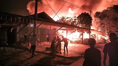 Kebakaran Hebat Hanguskan Puluhan Rumah di Sepaso, Sedikitnya 52 KK Terdampak