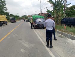 76 Unit Kendaraan Angkutan Barang Terjaring Razia Dishub di KM. 8 Poros Samarinda 