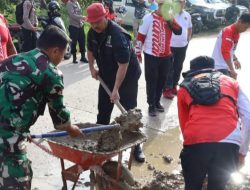 Memperingati Bulan Bakti Gotong Royong (BBGRM) ke 21, Pemkab Kukar Gelar Gotong Royong