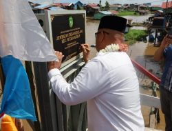 Pemkab Kukar Resmikan Jembatan Sedulang Muara Kaman