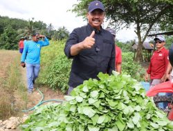 Bupati Kukar Sampaikan Sejumlah Komitmen Kepada Petani Desa Sumber Sari