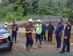 Ekti Imanuel Tinjau Pengerjaan Jalan Penghubung Tering–Ujoh Bilang: Ini Bukan Sekedar Proyek, Tapi Urat Nadi Akses Mahulu