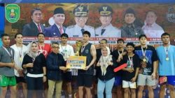 Penutupan Bupati Cup Volly Ball 2025 Kutim, Ardiansyah Sulaiman Hadir Serahkan Piala kepada Para Juara