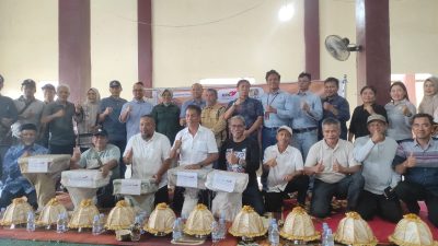 KPC Serahkan 90 Koloni Madu Kelulut ke 44 RT Peserta Kampung Beragam IV Sangatta Utara, Camat: Giat Ini Full Bantuan KPC