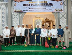 H Kinsu Gelar Buka Puasa Bersama di Masjid As-Salam APT Pranoto: Pererat Silaturahmi dengan Masyarakat 