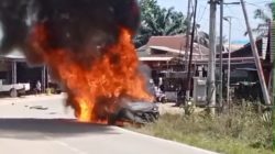 BREAKING NEWS – Usai Isi BBM, Mobil Terbakar di Poros Muara Wahau KM 110 Sesaat Keluar dari SPBU