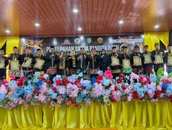 Penyerahan Sabda Pandita Ratu, Sultan Kutai Kartanegara Kukuhkan Pemangku Adat Kutai Timur di Balai Adat Sangatta